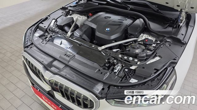 BMW 5-Series 530i xDrive M Sport
