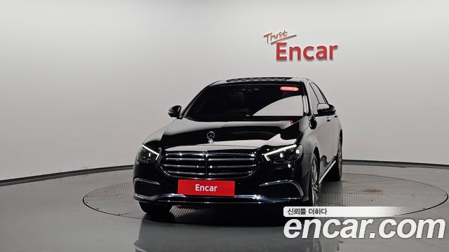 Mercedes-Benz E-Class E300e 4MATIC Exclusive