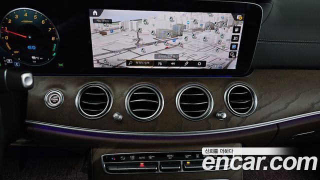Mercedes-Benz E-Class E300e 4MATIC Exclusive