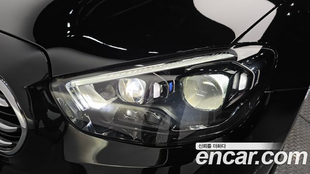 Mercedes-Benz E-Class E300e 4MATIC Exclusive