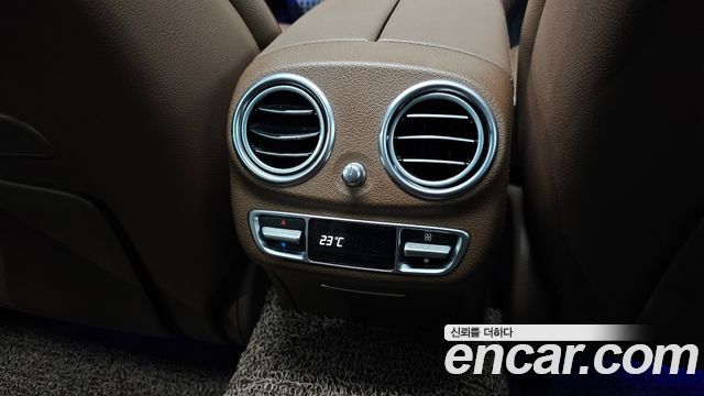 Mercedes-Benz E-Class E300e 4MATIC Exclusive