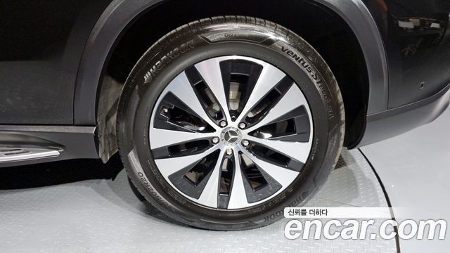 Mercedes-Benz GLE-Class GLE300d 4MATIC