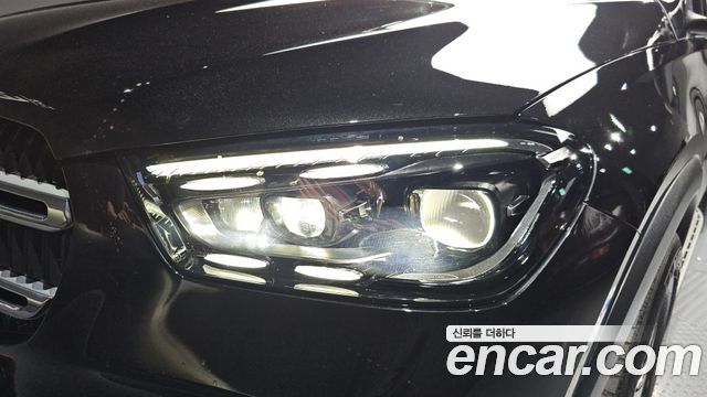 Mercedes-Benz GLE-Class GLE300d 4MATIC