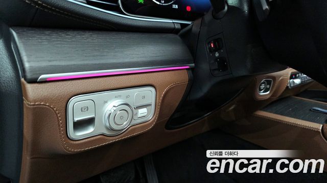 Mercedes-Benz GLE-Class GLE300d 4MATIC