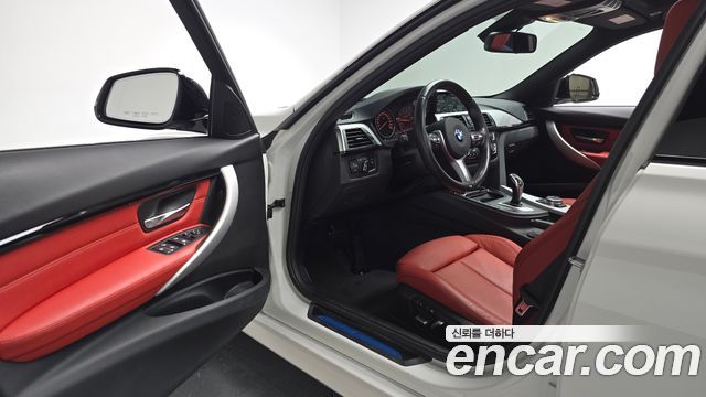 BMW 3-Series 330i M Sport