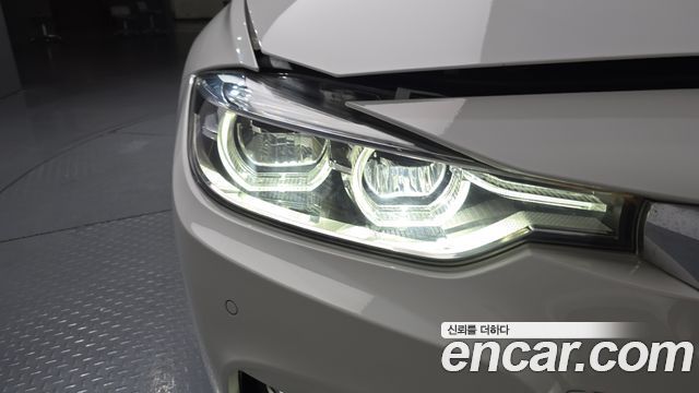 BMW 3-Series 330i M Sport