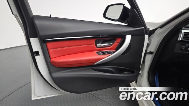 BMW 3-Series 330i M Sport