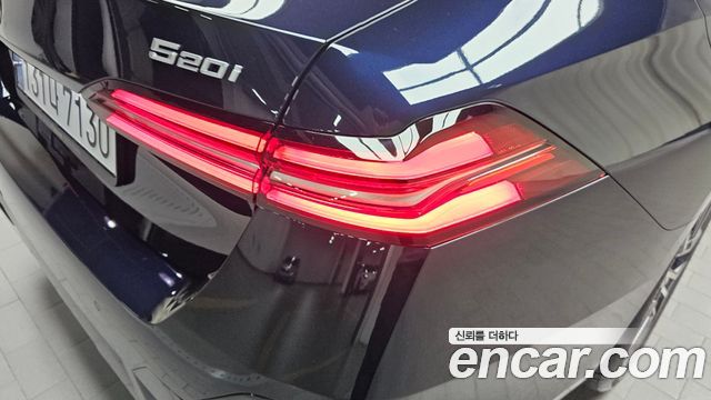 BMW 5-Series 520i M Sport