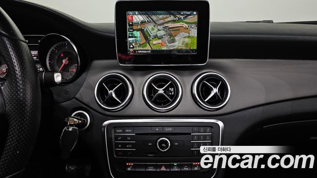 Mercedes-Benz CLA-Class CLA200 d