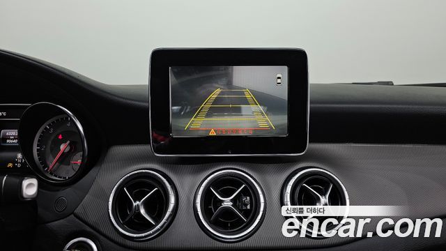 Mercedes-Benz CLA-Class CLA200 d