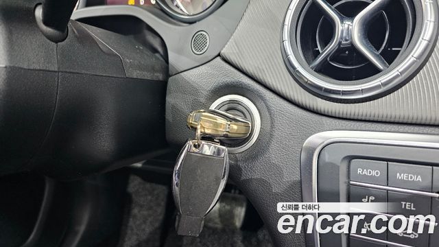 Mercedes-Benz CLA-Class CLA200 d