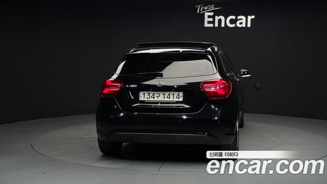 Mercedes-Benz A-Class A200