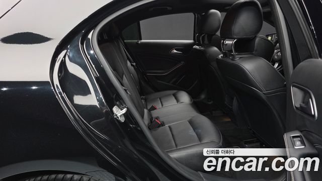 Mercedes-Benz A-Class A200