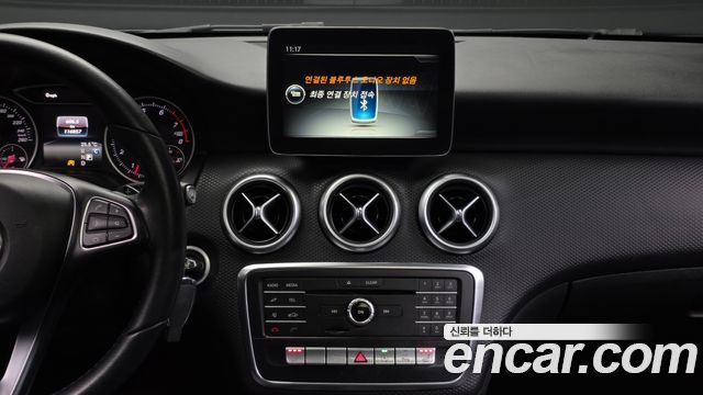 Mercedes-Benz A-Class A200