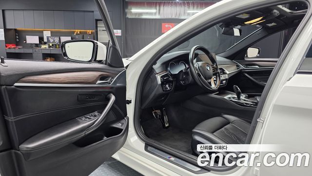 BMW 5-Series 520d M Sport Package Plus