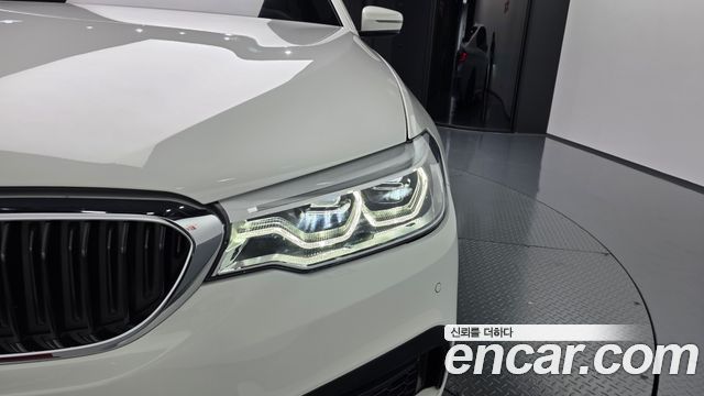 BMW 5-Series 520d M Sport Package Plus
