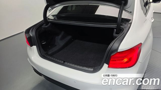 BMW 5-Series 520d M Sport Package Plus