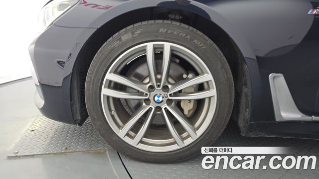 BMW 7-Series 730Ld xDrive M Sport
