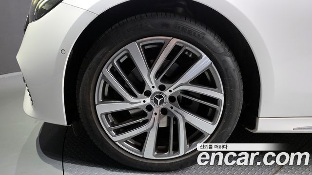 Mercedes-Benz E-Class E220d 4MATIC Exclusive