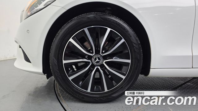 Mercedes-Benz C-Class C200