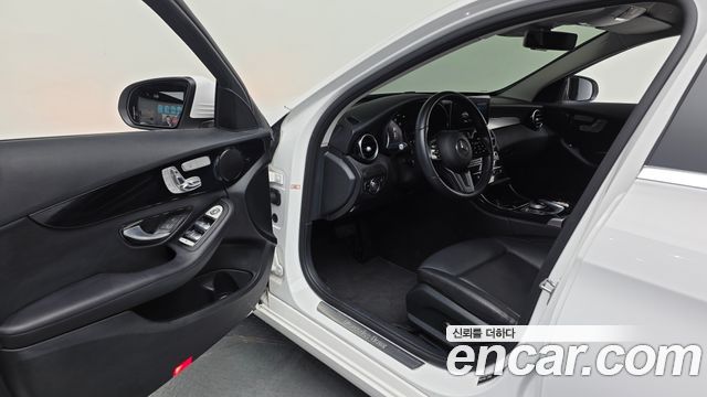 Mercedes-Benz C-Class C200