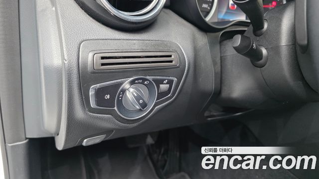 Mercedes-Benz C-Class C200