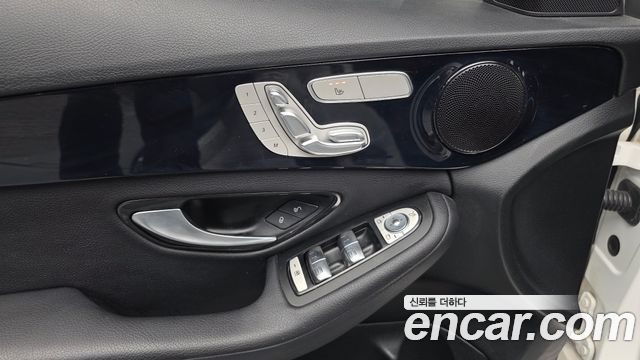 Mercedes-Benz C-Class C200