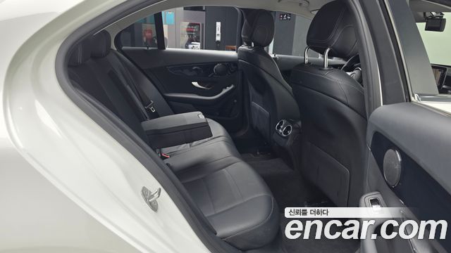 Mercedes-Benz C-Class C200
