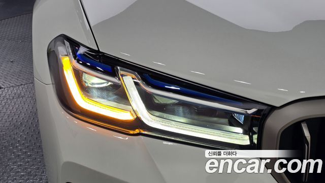 BMW 5-Series 530i M Sport Package Plus