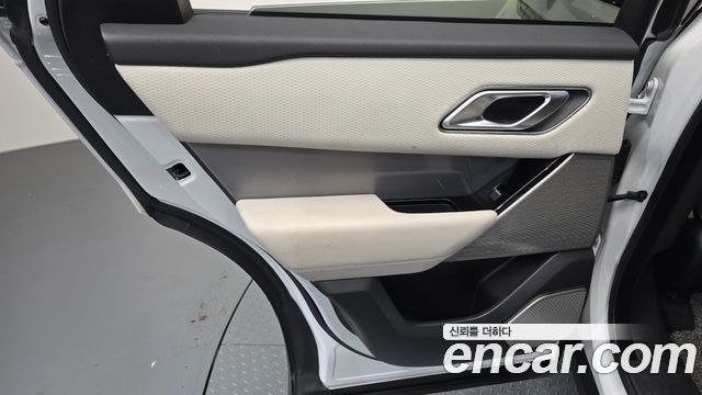 Land Rover Range Rover Velar 3.0 P380 R-Dynamic SE