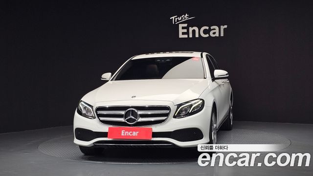 Mercedes-Benz E-Class E220d Avantgarde