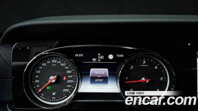 Mercedes-Benz E-Class E220d Avantgarde