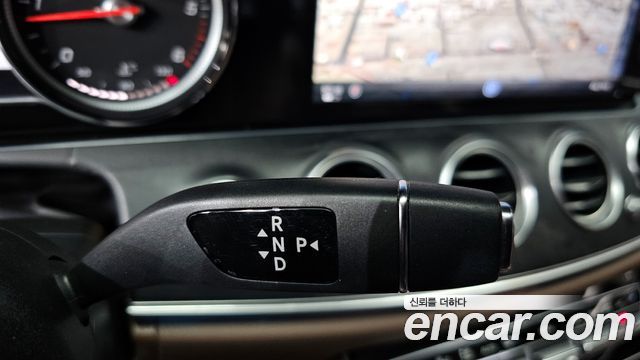 Mercedes-Benz E-Class E220d Avantgarde