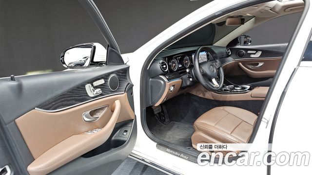 Mercedes-Benz E-Class E220d Avantgarde