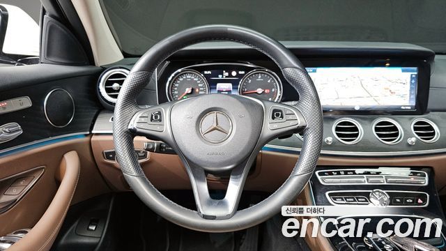 Mercedes-Benz E-Class E220d Avantgarde