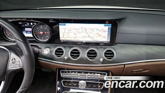 Mercedes-Benz E-Class E220d Avantgarde