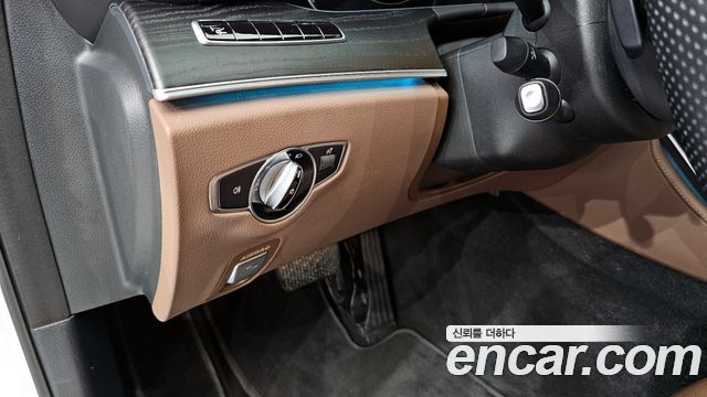 Mercedes-Benz E-Class E220d Avantgarde