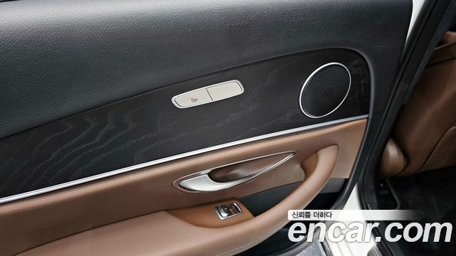 Mercedes-Benz E-Class E220d Avantgarde