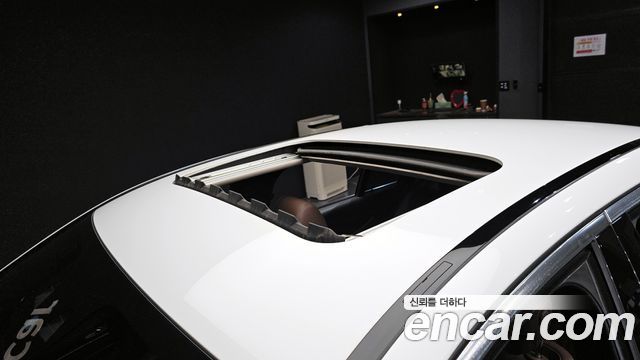 Mercedes-Benz E-Class E220d Avantgarde