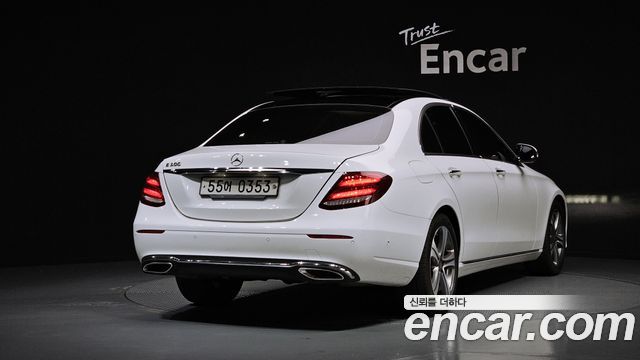 Mercedes-Benz E-Class E300 Avantgarde