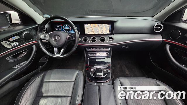 Mercedes-Benz E-Class E300 Avantgarde