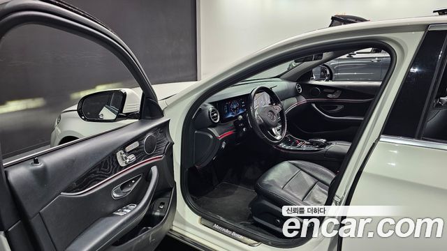 Mercedes-Benz E-Class E300 Avantgarde