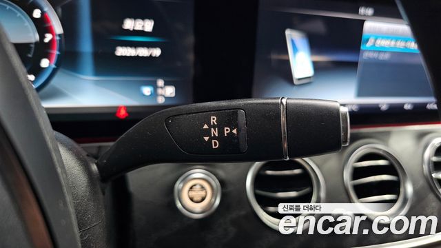 Mercedes-Benz E-Class E300 Avantgarde