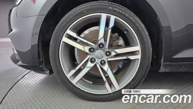 Audi A4 40 TFSI Premium