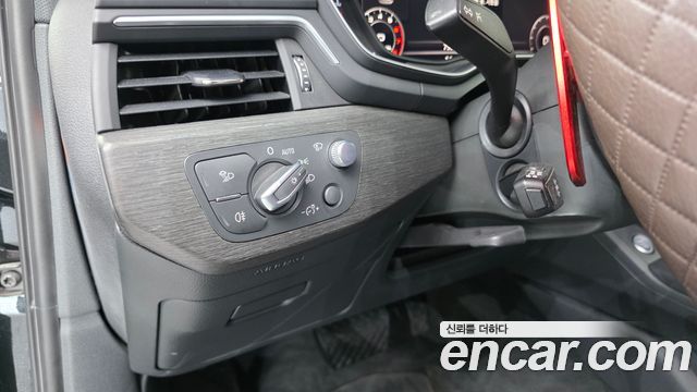 Audi A4 40 TFSI Premium