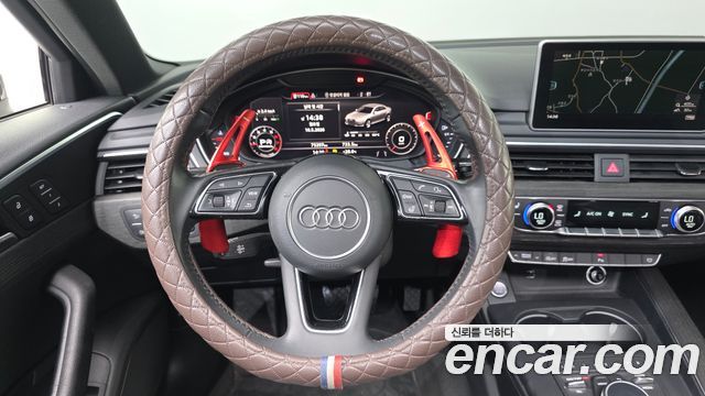 Audi A4 40 TFSI Premium