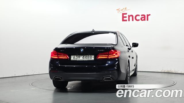 BMW 5-Series 530i xDrive M Sport Package