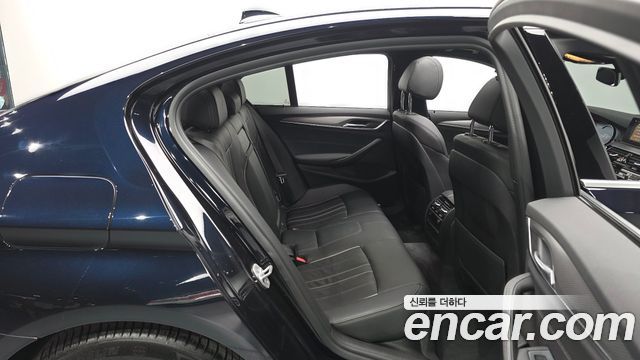BMW 5-Series 530i xDrive M Sport Package