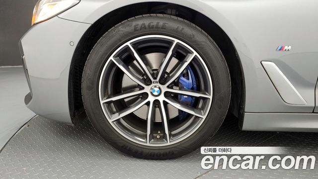 BMW 5-Series 520i M Sport