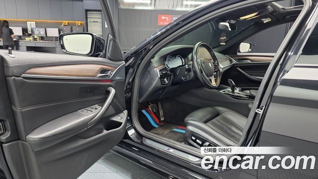 BMW 5-Series 520d M Sport Package Plus